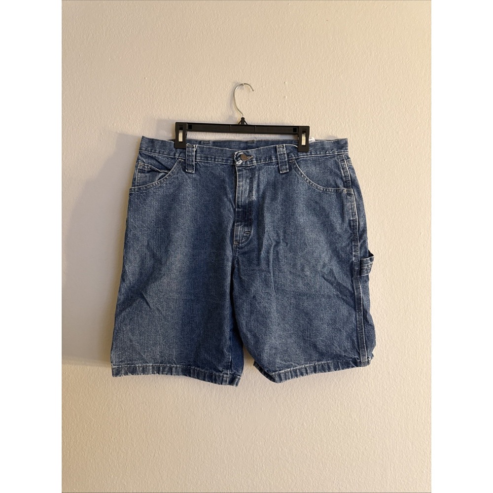 Wrangler Jean Shorts Men's Size 36 Blue Medium Wash Jorts Dad Shorts Denim